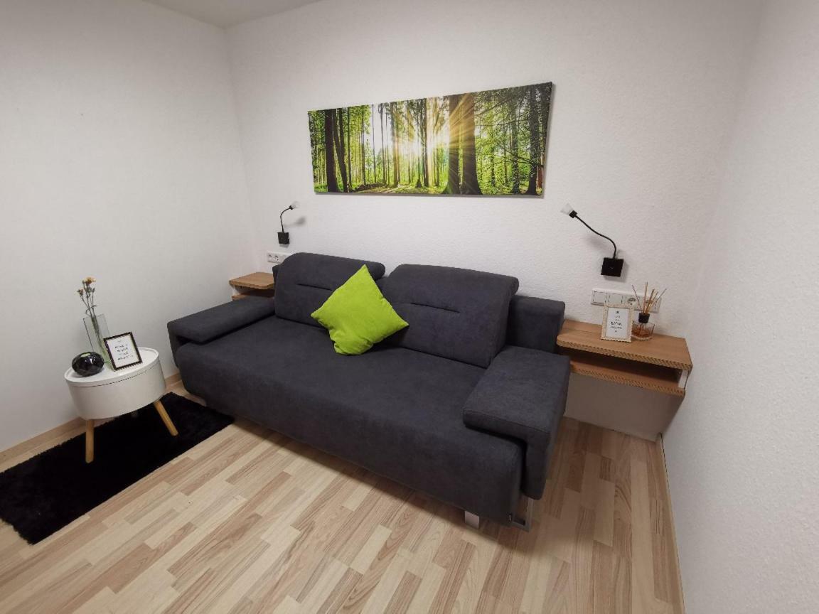 Einzelnwohnung Mit Eigenem Eingang Weingarten  Esterno foto