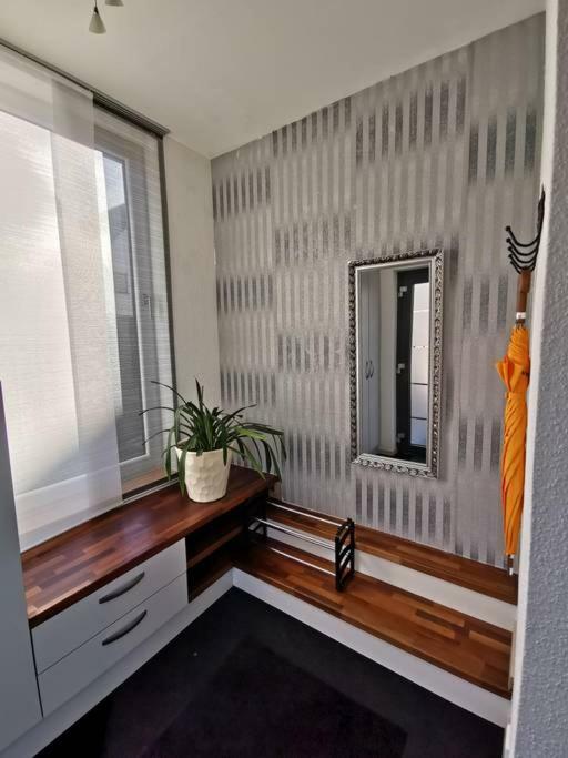 Einzelnwohnung Mit Eigenem Eingang Weingarten  Esterno foto